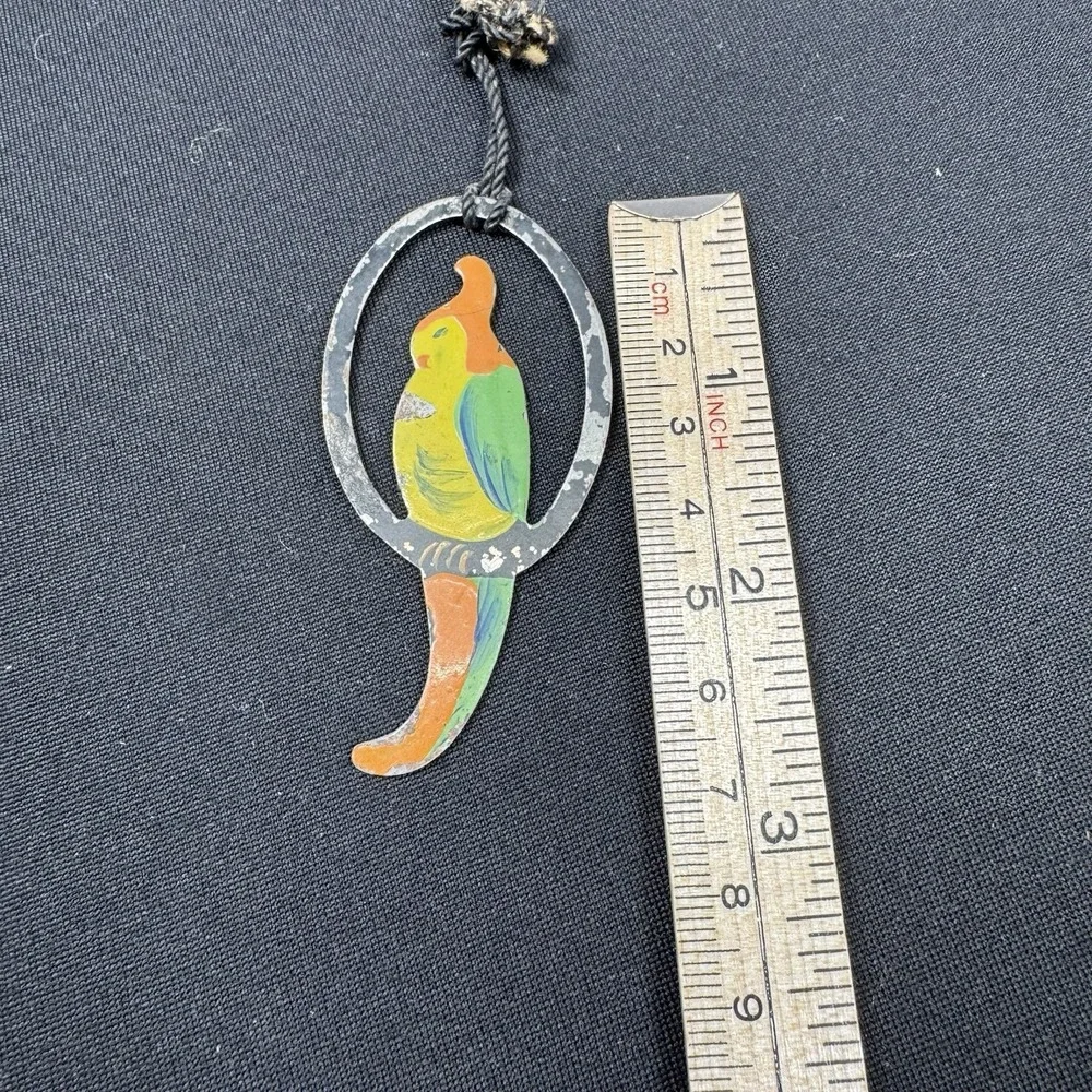Vintage‎ Metal Painted Parrot Or Cockatiels On Perch